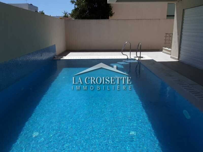Villa S+6 avec piscine à La Marsa  